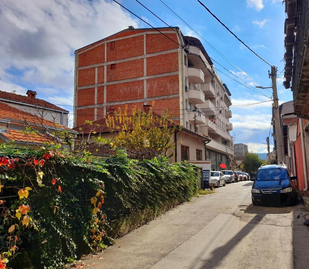 Limone Apartmani Nis Exterior foto